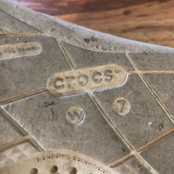 Women’s Crocs Loafers - Picture 7 of 9